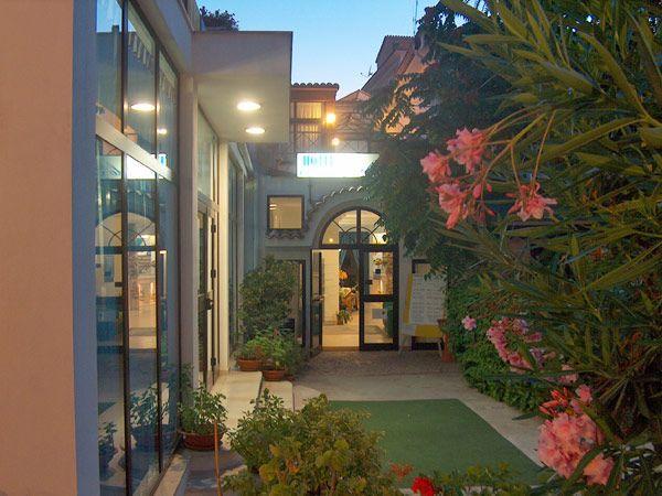 Hotel Piccolo Paradiso Di Rodi Garganico Exteriör bild