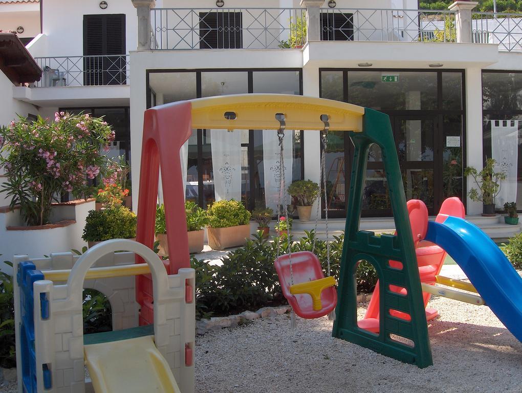 Hotel Piccolo Paradiso Di Rodi Garganico Exteriör bild
